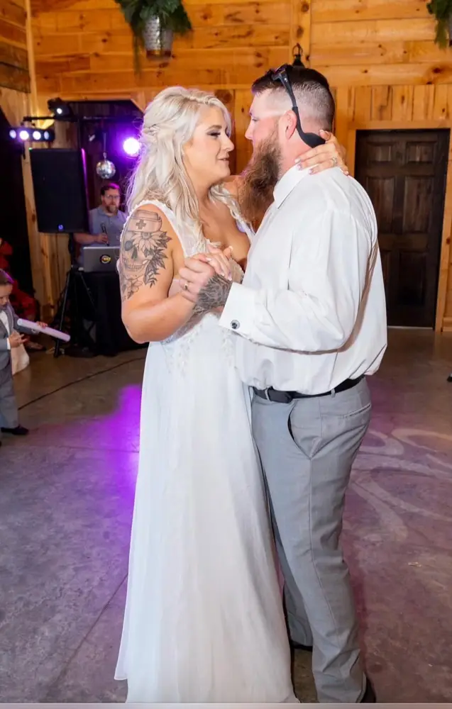 Couple sharing their first dance at a Rutherford County wedding